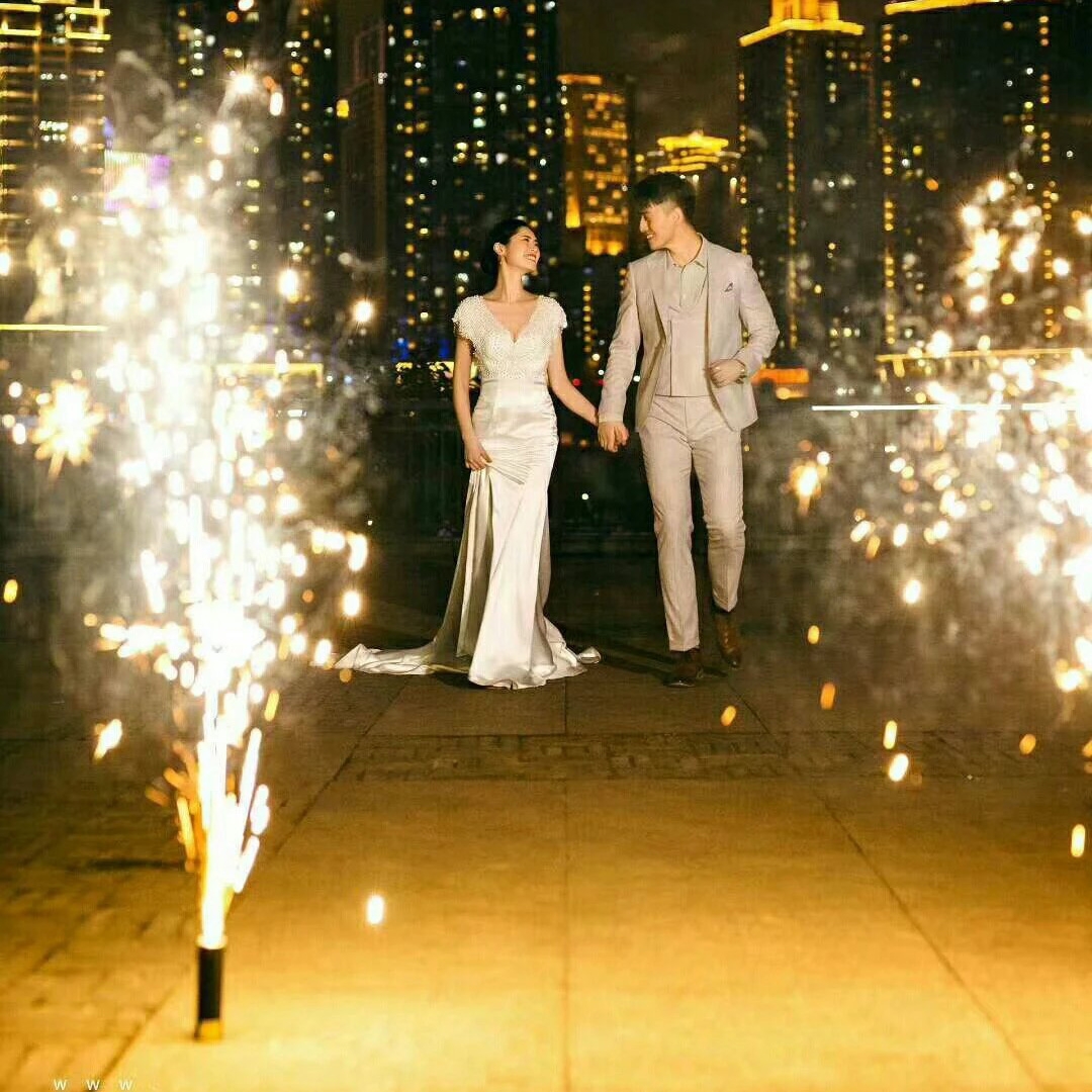 地喷泉大喷花婚纱摄影道具抖音网红烟花求婚焰火晚会电子喷花舞台酒吧KTV放地上2米20秒整箱批发
